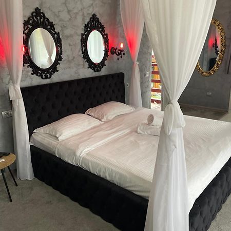 Hotel La Protap Călimăneşti Exteriér fotografie