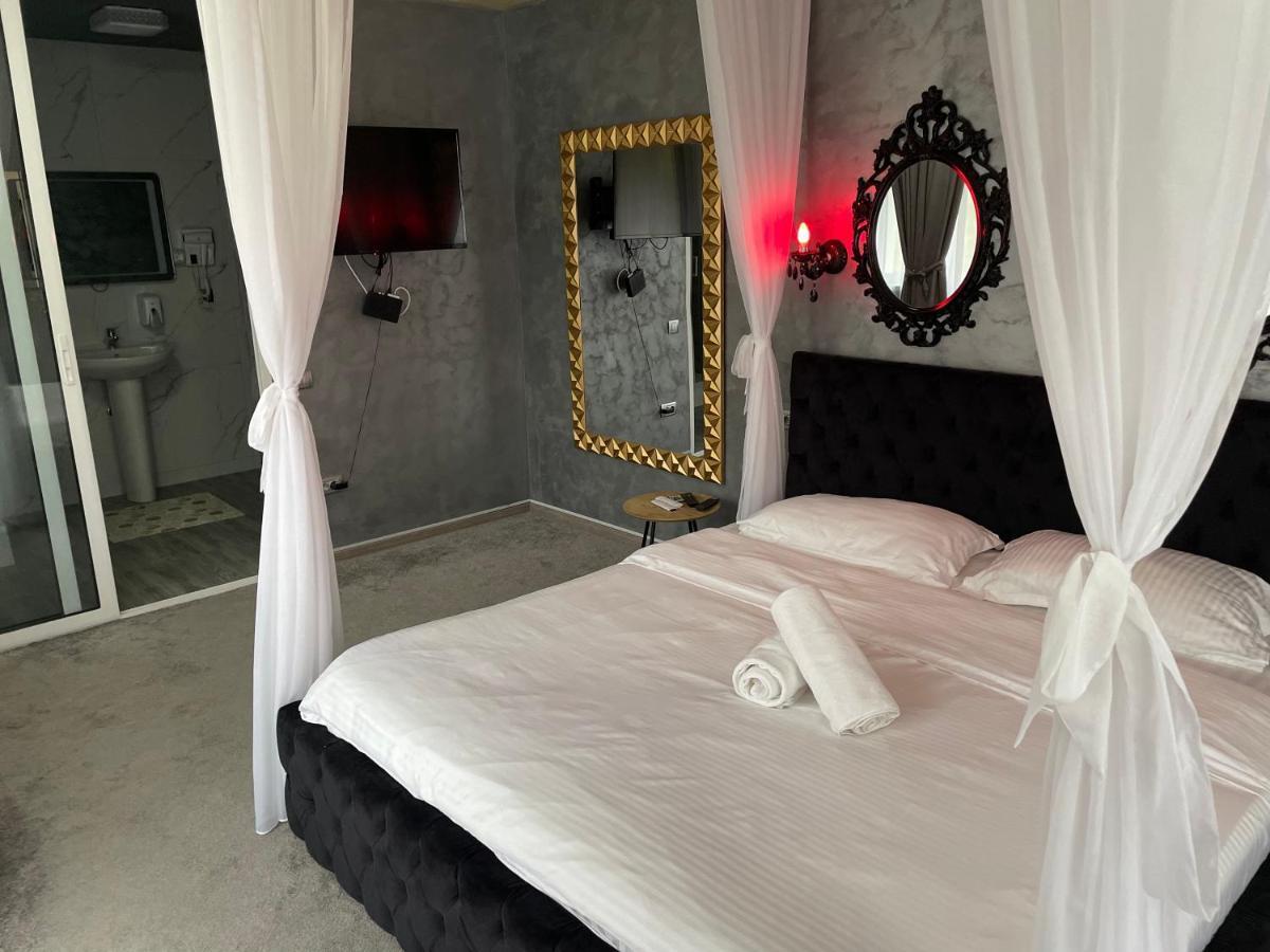 Hotel La Protap Călimăneşti Exteriér fotografie