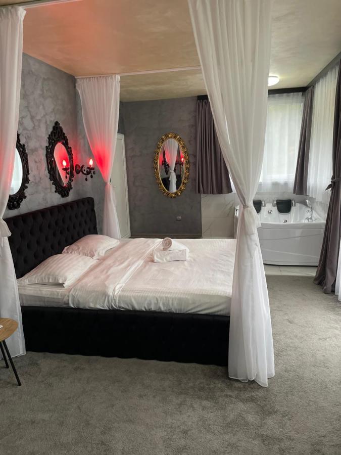 Hotel La Protap Călimăneşti Exteriér fotografie