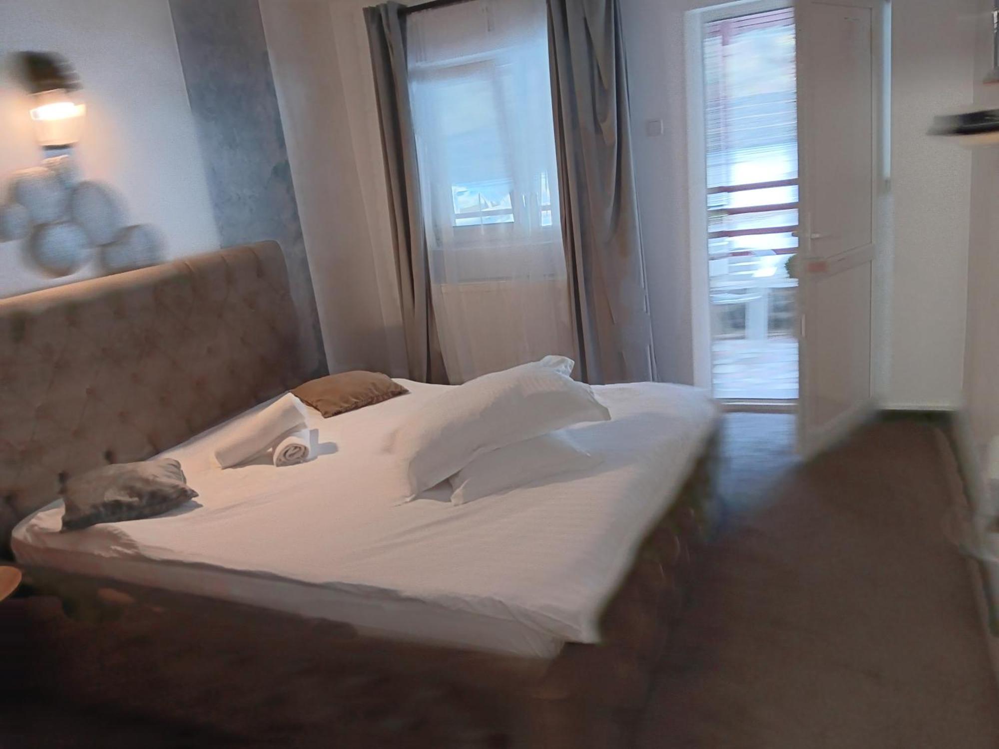Hotel La Protap Călimăneşti Exteriér fotografie